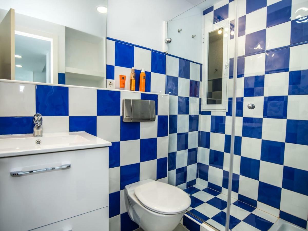 Helios Home Аликанте Екстериор снимка